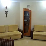 Case de vacanță наш'та къща *