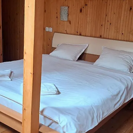 Hébergement de vacances наш'та къща *