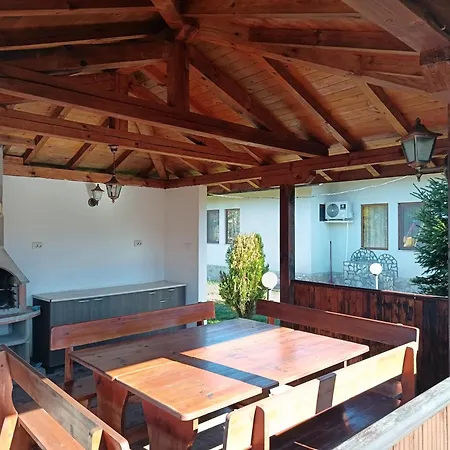 наш'та къща Vakantiehuis