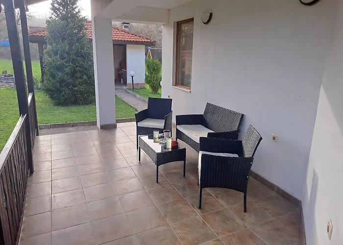 別荘 наш'та къща アプリルツィ