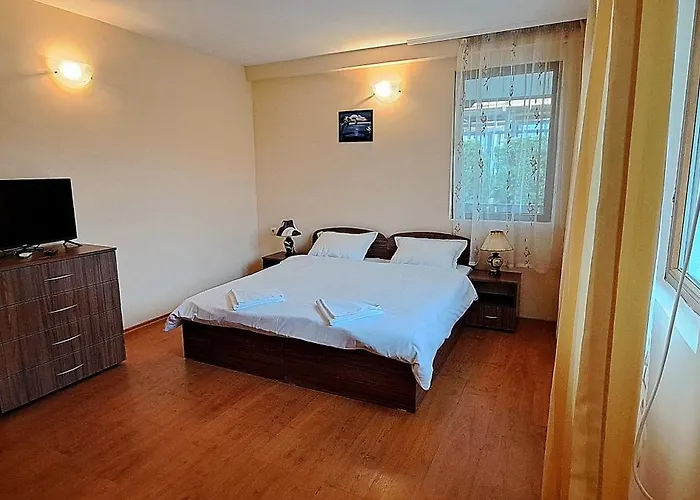 наш'та къща 別荘