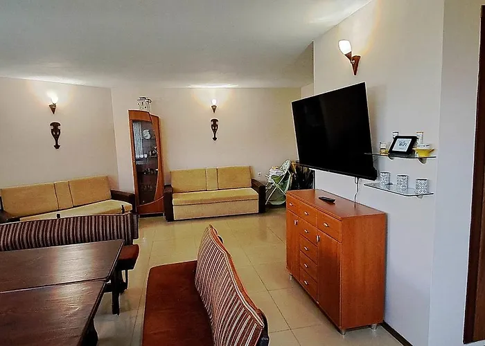 別荘 наш'та къща アプリルツィ